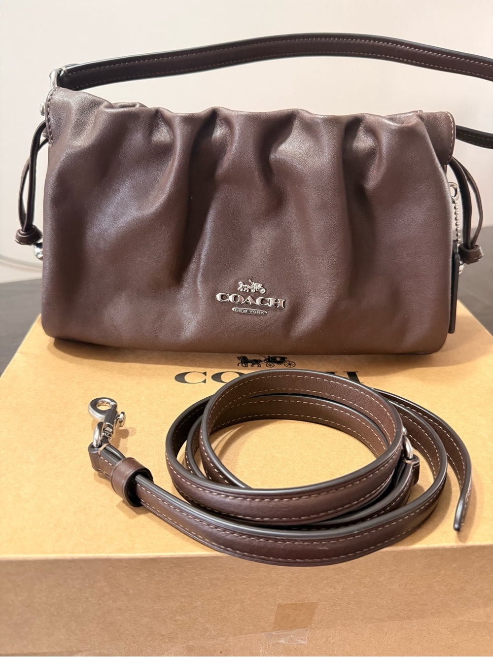 Coach Faye Shoulder Bag In Maple with Silver (New With Tags) - Picture 4 of 10